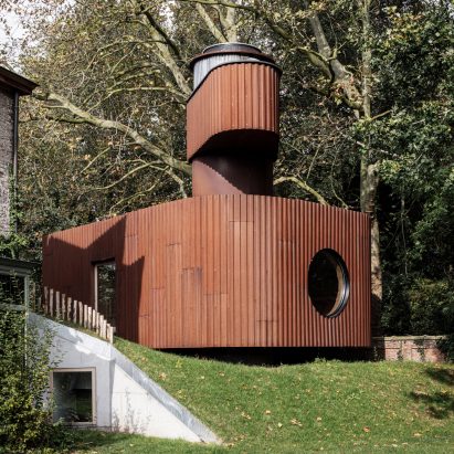 Atelier Vens Vanbelle tops cinematic guesthouse with watchtower