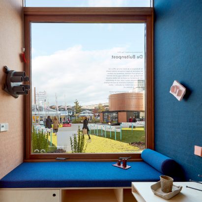 Dutch Invertuals designs Tiny Offices from corrugated aluminium plates
