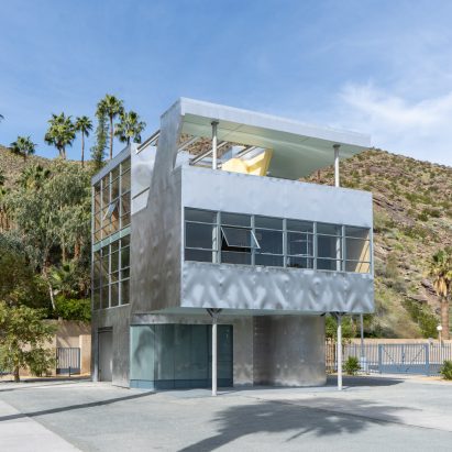 Albert Frey's all&metal 1930s Aluminaire House reassembled in Palm Springs
