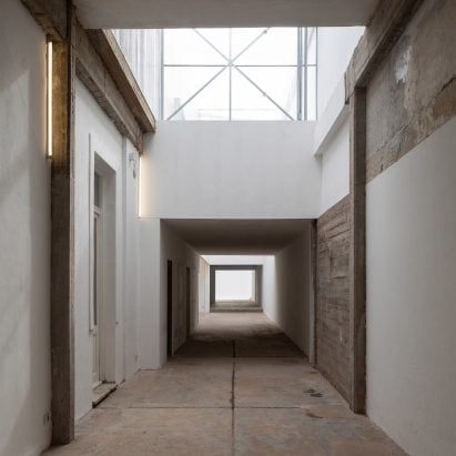 Julio Sanchez Arimayn transforms warehouse complex into creative studios in Buenos Aires