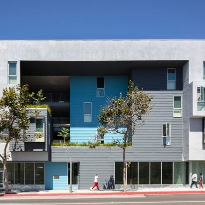 Brooks + Scarpa envisions California housing block as "carved&out cube"