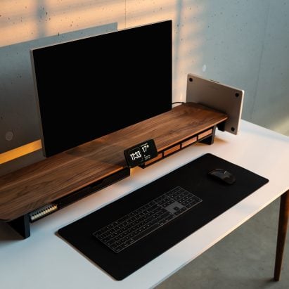 Setup Cockpit desk shelf system by Balolo