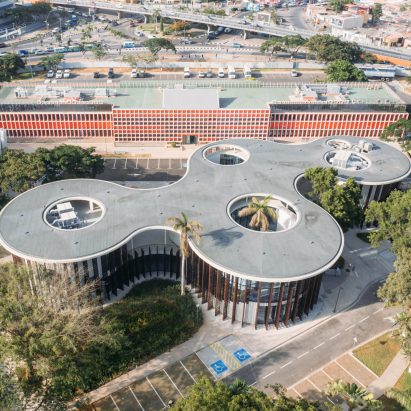 Typsa Arquitectura weaves library in Luanda around existing trees