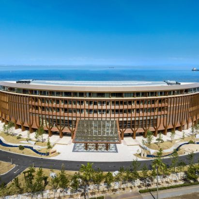 Shigeru Ban unveils coastal wellness retreat on Awaji Island