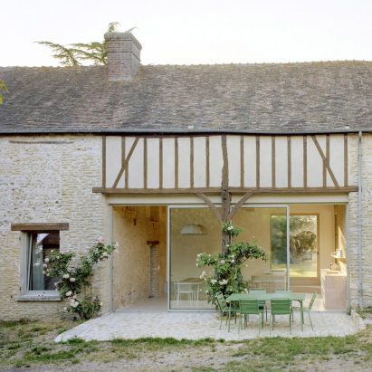 Six farmhouse renovations that bring their bucolic surroundings into view 
