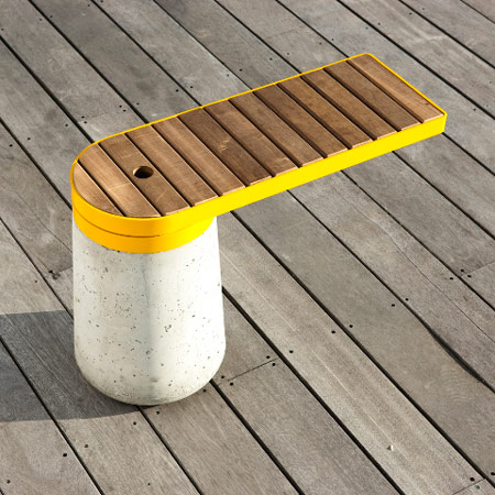 Cantilevered bench by StokkeAustad