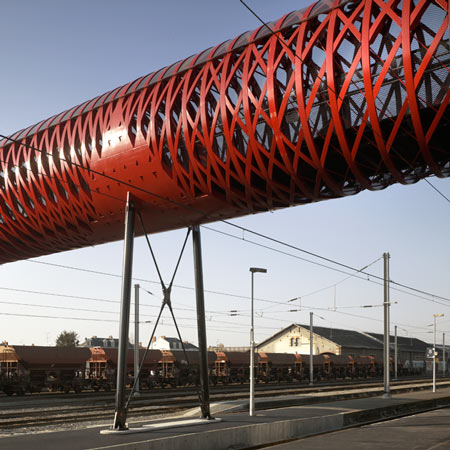 Pedestrian bridge for La Roche-sur-Yon by Bernard Tschumi and Hugh Dutton