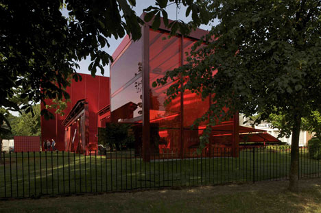 Serpentine Pavilion by Jean Nouvel