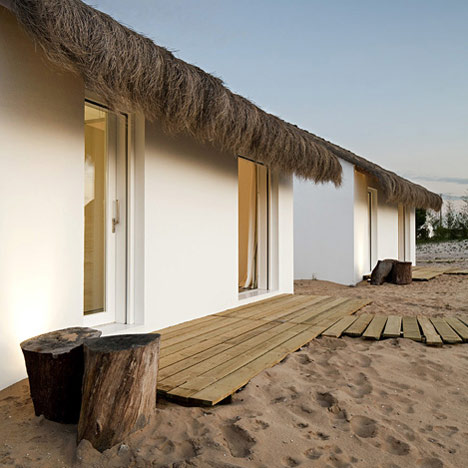 Casa Areia by Aires Mateus Architects