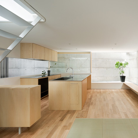 House in Minamimachi3 by Suppose Design Office