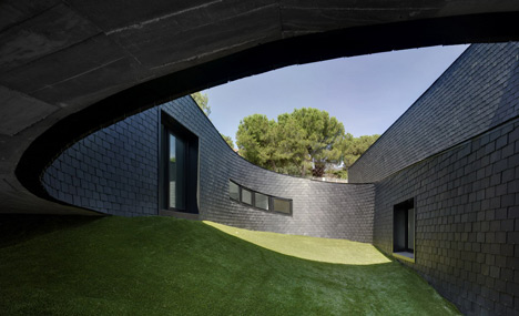 360 House by Subarquitectura