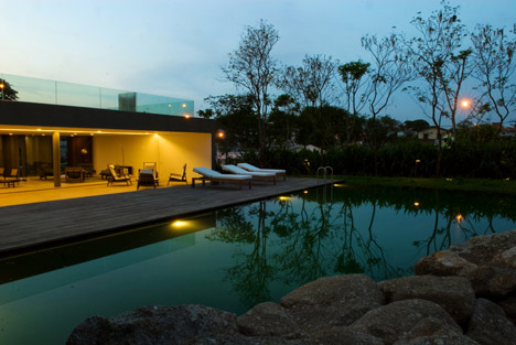 Santo Amaro House by Isay Weinfeld