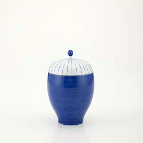 Ceramic tableware by Jaime Hayón