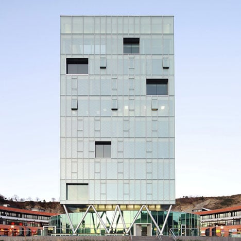 Zaisa Office Tower by Hoz FontÃ¡n Arquitectos