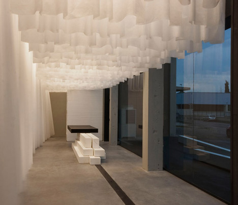 Art Gallery Showroom by Antonio Ravalli Architetti