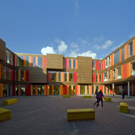 Het 4e Gymnasium by HVDN architecten