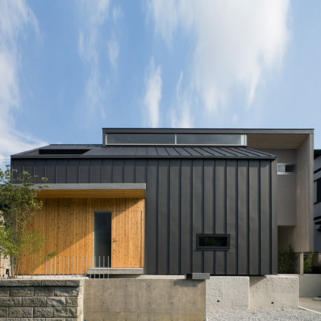 House in Kobe by Keiichi Sugiyama Architect