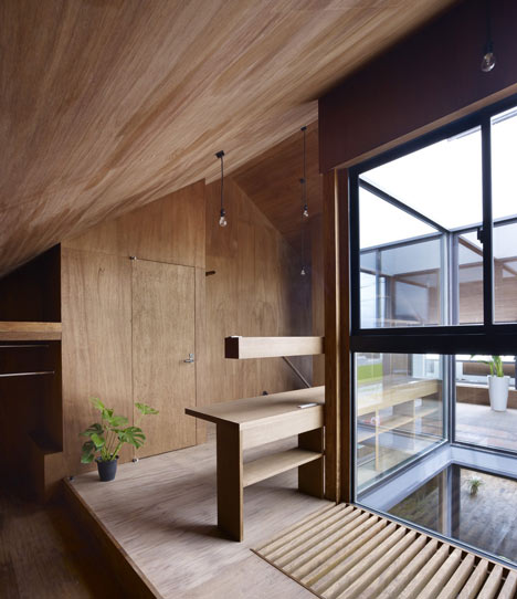 Ogaki House by Katsutoshi Sasaki and Associates