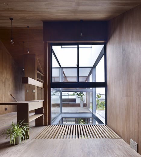 Ogaki House by Katsutoshi Sasaki and Associates