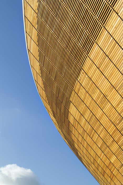 London 2012 Velodrome by Hopkins Architects