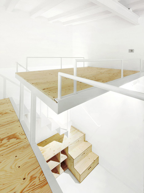 Apartment in El Born by Arquitectura-G