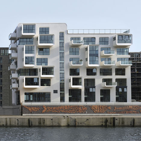Dezeen: Baufeld 10 by LOVE architecture. Photo by Anke Muellerklein