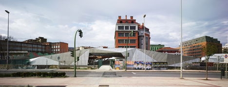 Pormetxeta Square by MTM Arquitectos