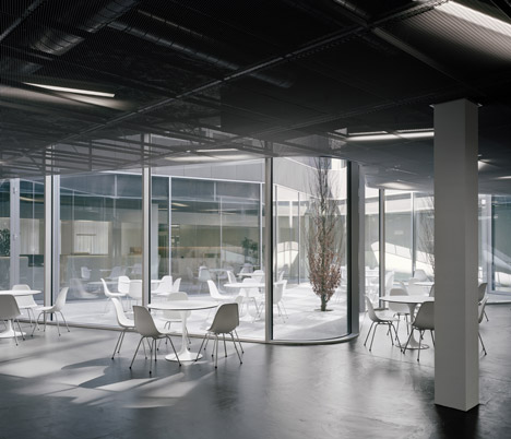 ECA-OAI Office Building by Personeni Raffaele Scharer Architects