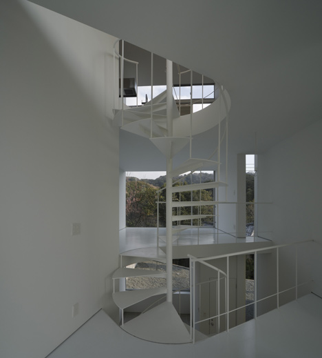 Minami-Hayama duo by Nakae Architects