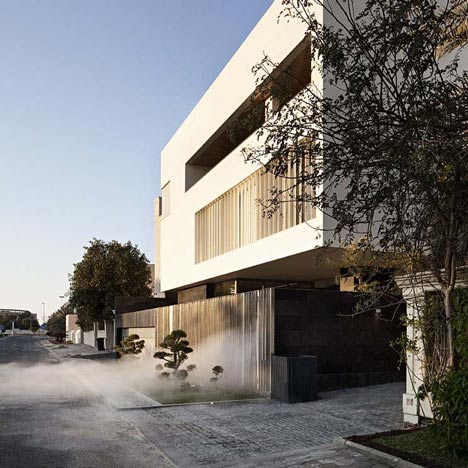 Secret House by AGi Architects