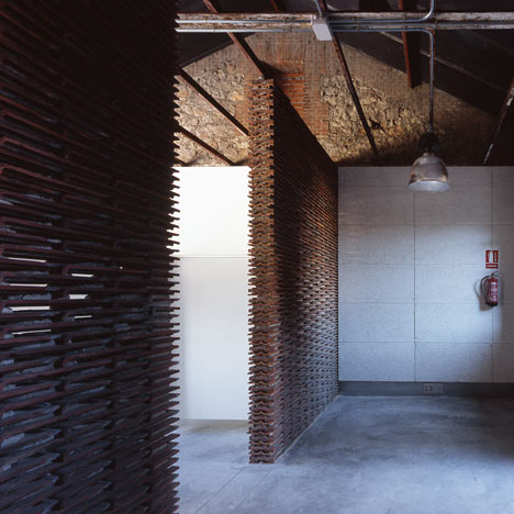 Warehouse 8B by Arturo Franco Office for Architecture