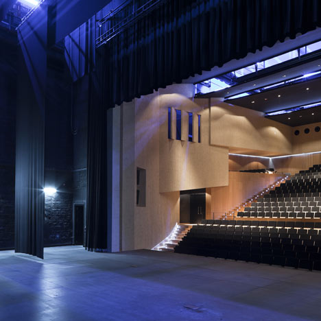 Theatre in Almonte by Donaire Arquitectos