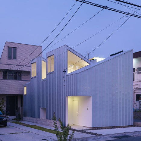 Complex House by Tomohiro Hata