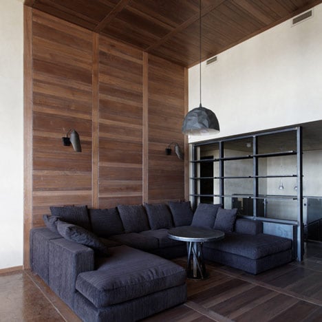 Multi-level apartment by Peter Kostelov