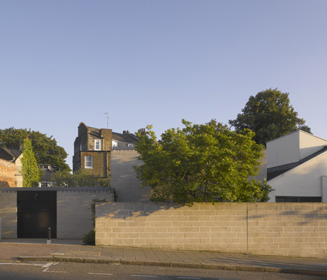 Hampstead Lane by Duggan Morris Architects