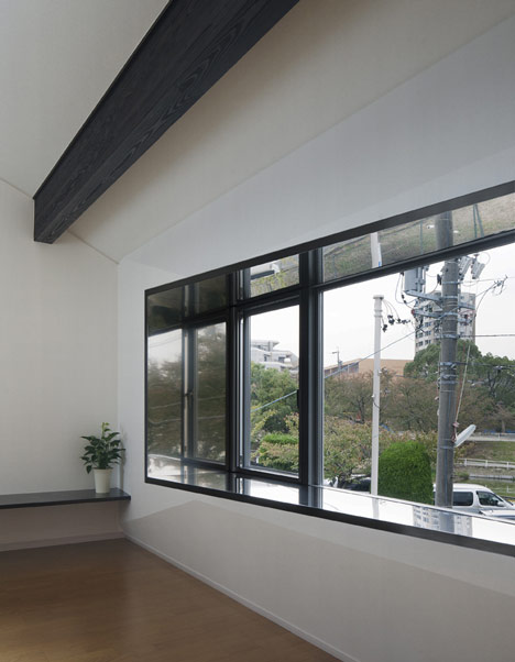 Hansha Reflection House by Studio SKLIM