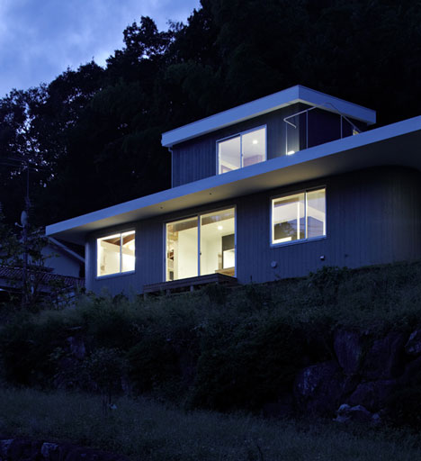 Sunbrella House by Ikeda Yukie Architects