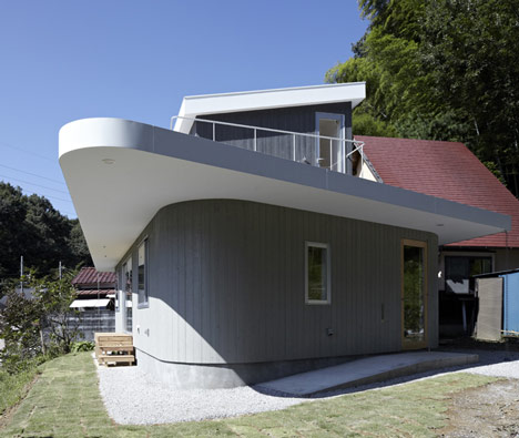 Sunbrella House by Ikeda Yukie Architects