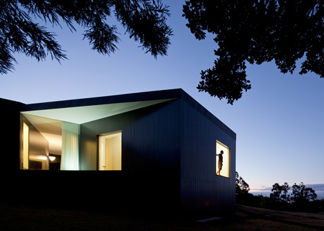 CZ House by SAMI arquitectos