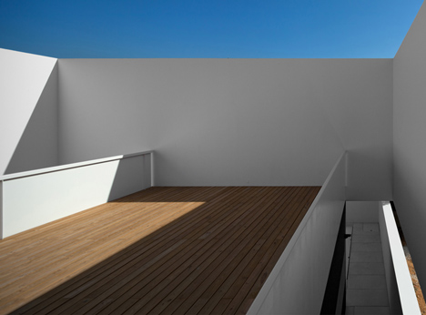 House in Juso by ARX Portugal and Stefano Riva
