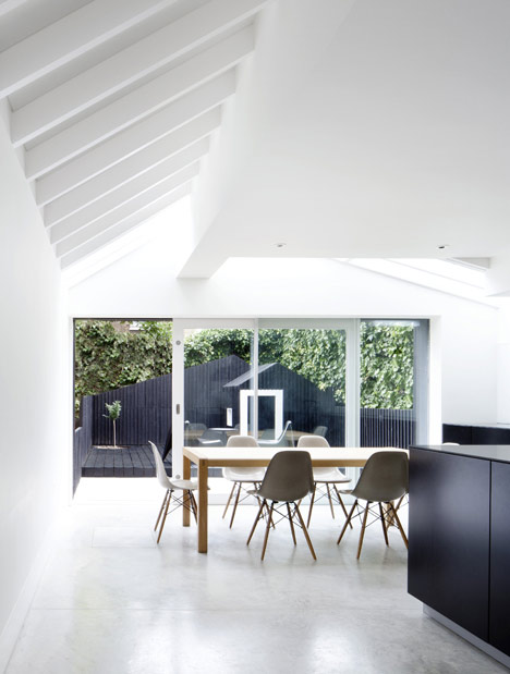 Dove House by Gundry and Ducker