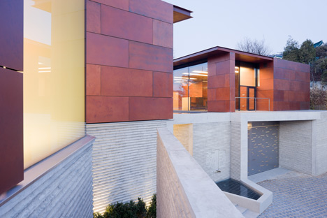 Daeyang Gallery and House by Steven Holl Architects
