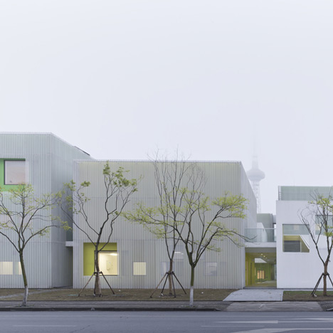 Qingpu Youth Centre by Atelier Deshaus
