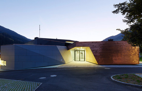 Community Center in Tyrol by Machné Architekten