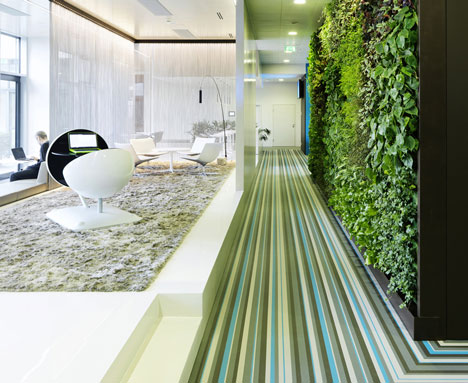 Nội thất văn phòng Microsoft ở Vienna với không gian xanh