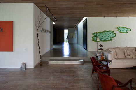 Yucatan House by Isay Weinfeld