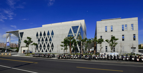 Dadong Art Centre by MAYU Architects
