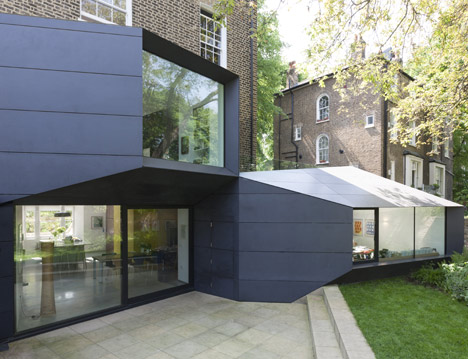 Extension by Alison Brook Architects