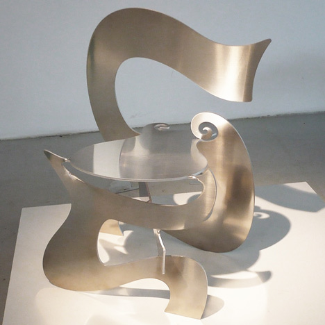 Flat Nouveau chair by Ronen Kaduishin