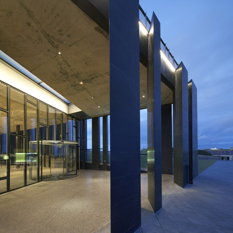 Giant's Causeway Visitors' Centre by Heneghan Peng Architects